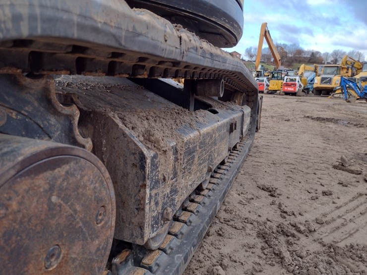 9-yanmar-vio45-image-38