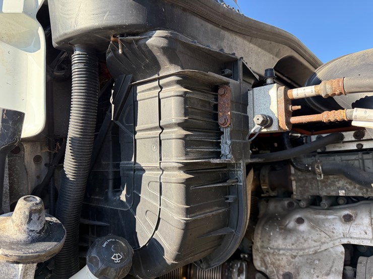 2018-freightliner-cascadia-125-image-63