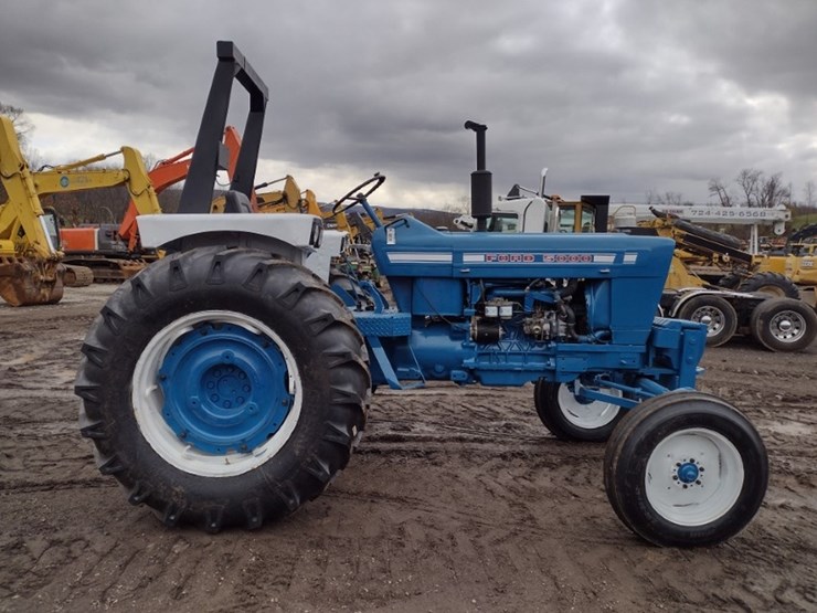 70-ford-5000-image-3