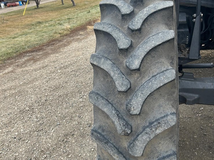 2014-challenger-mt585d-image-16