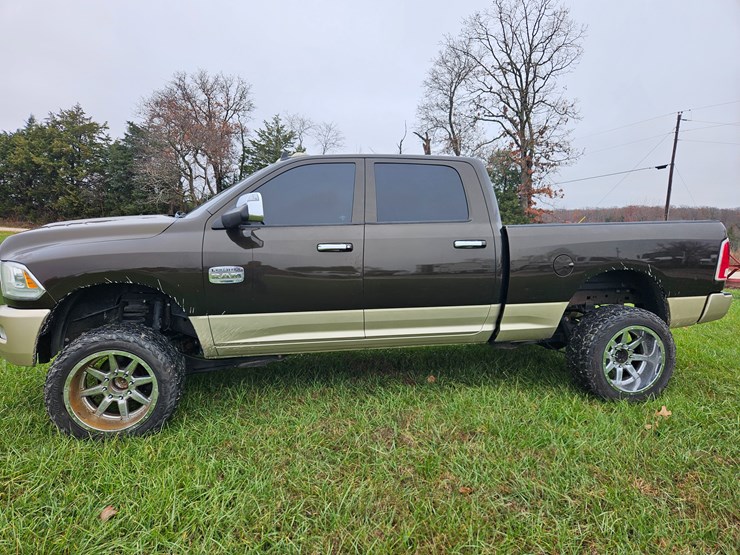 2014-dodge-2500-image-5