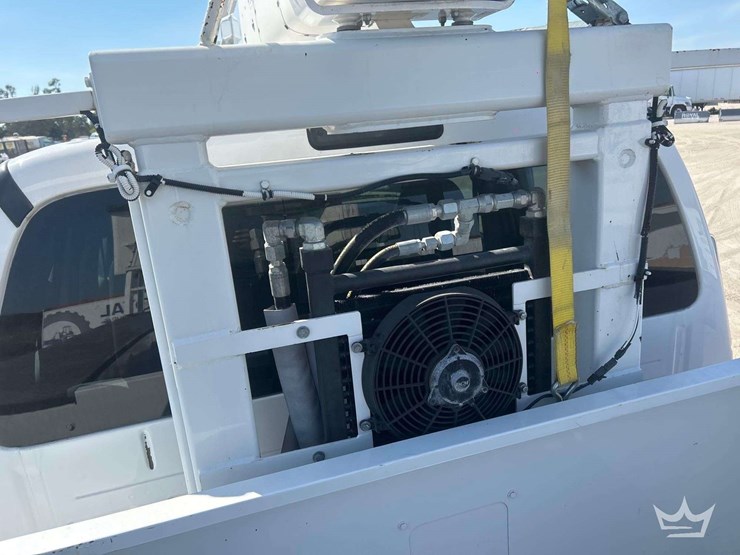 2017-ford-f750-image-56