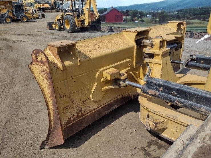 15-caterpillar-d6n-xl-image-20
