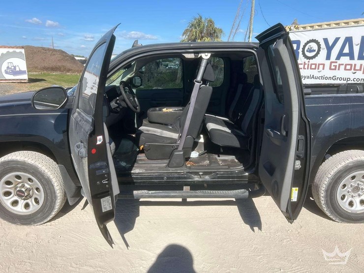 2008-gmc-sierra-1500-ext.-cab-pickup-truck-image-19