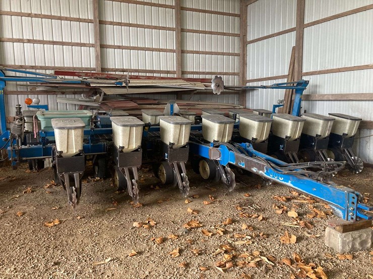 2000-kinze-2000-image-1