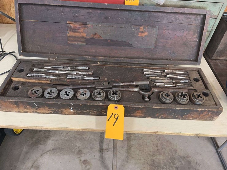 antique-tool-&-die-set-image-1