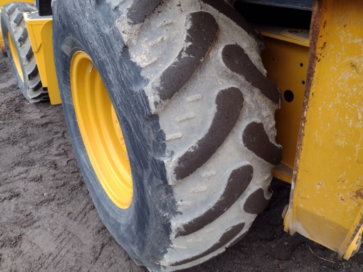 deere-310sl-image-25