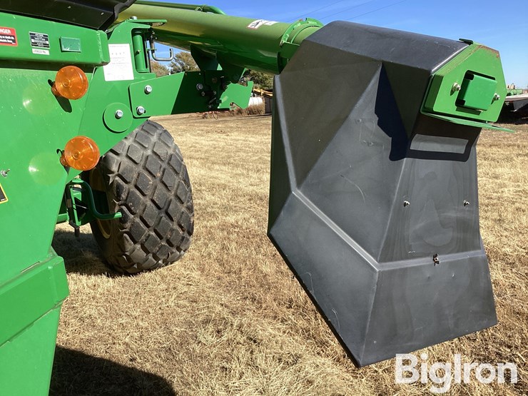 john-deere-1830-image-20