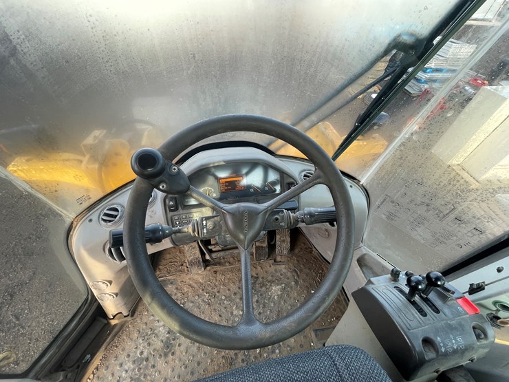 2013-volvo-l70g-image-27