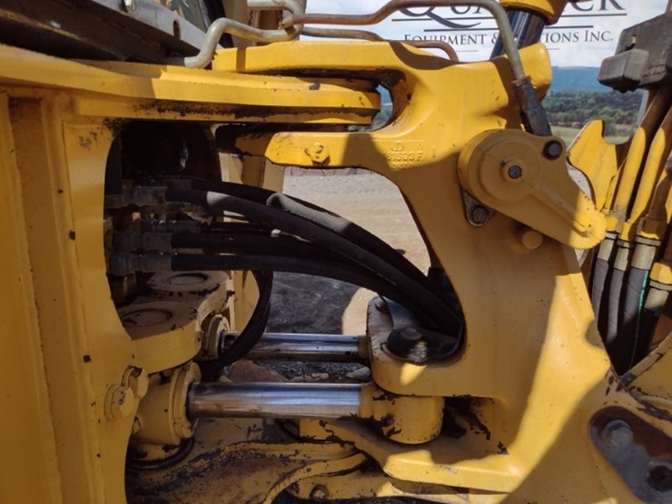 2005-deere-310sg-image-28