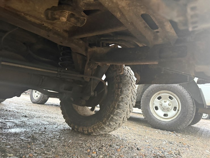 2000-chevrolet-tahoe-image-14