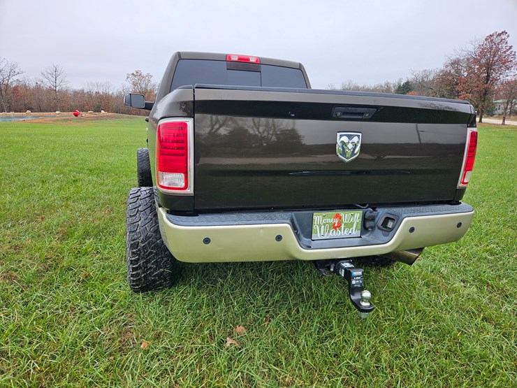 2014-dodge-2500-image-11