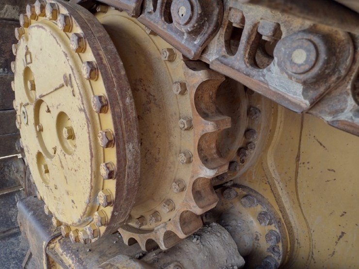 15-caterpillar-d6n-xl-image-33