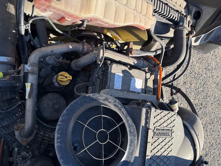 2018-freightliner-cascadia-125-image-72