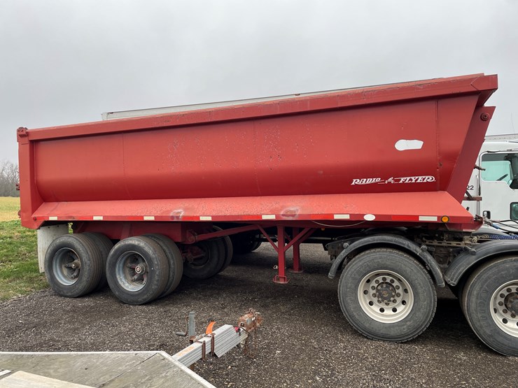 #1062-•-2002-hilbert-dump-trailer-(has-wi-title)-image-5