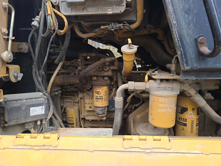 2004-caterpillar-963c-image-57
