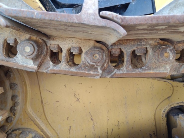 15-caterpillar-d6n-xl-image-38