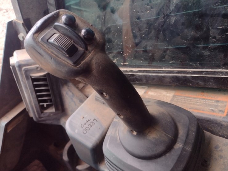 18-deere-333g-image-9