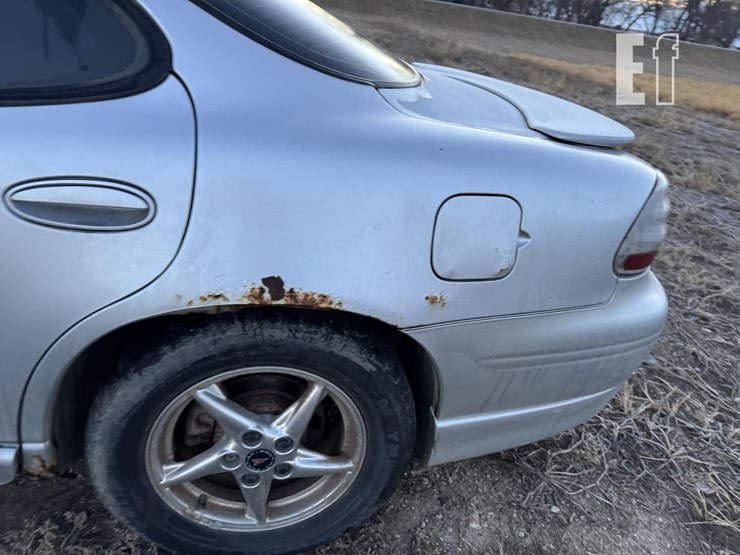 2003-pontiac-grand-prix-image-8