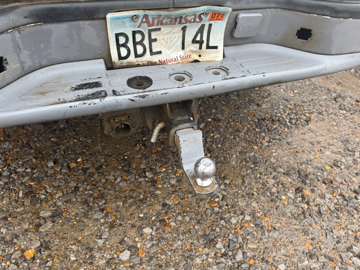 2000-chevrolet-tahoe-image-11