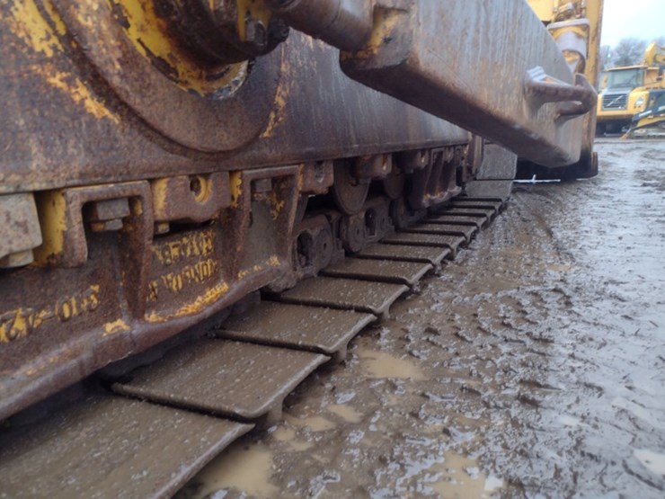 caterpillar-d6t-xl-image-35