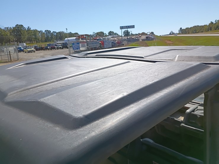 #22111-•-2022-can-am-hd-10-4-seater-side-by-side-image-50