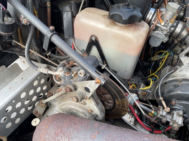 #1086-•-1996-ski-doo-touring-sle500-snowmobile-image-16