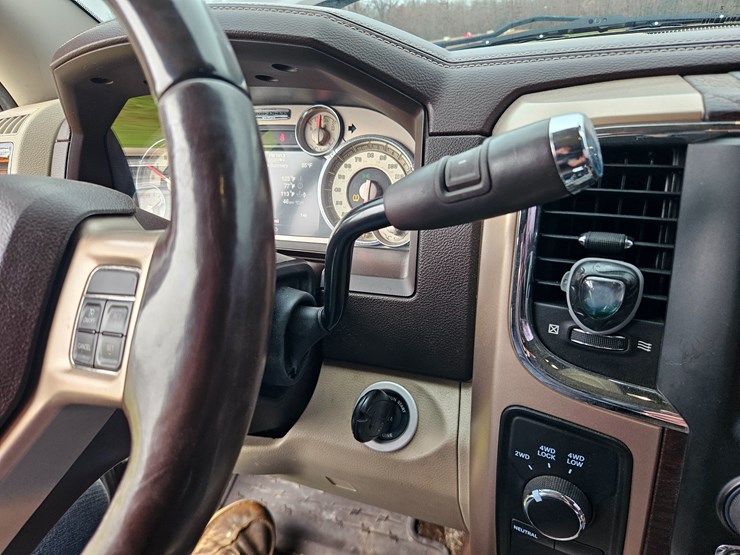 2014-dodge-2500-image-47