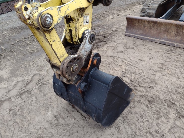 yanmar-vio35-image-16