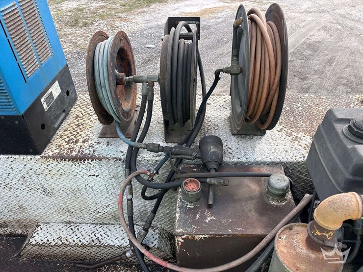 2001-ford-f550-image-29