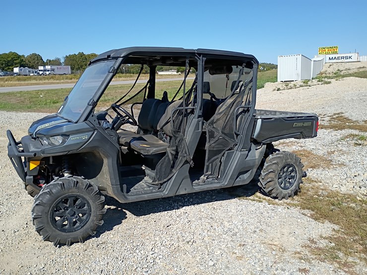 #22111-•-2022-can-am-hd-10-4-seater-side-by-side-image-2