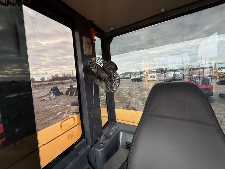 komatsu-pc56-7-image-53