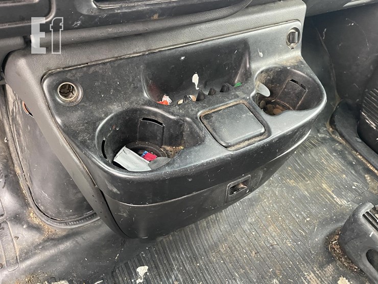 2002-chevrolet-express-2500-image-13