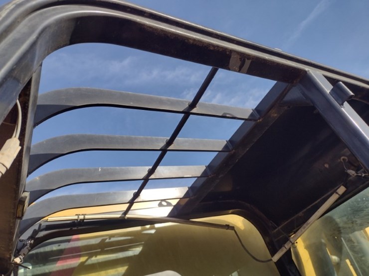 caterpillar-tl1055c-image-13