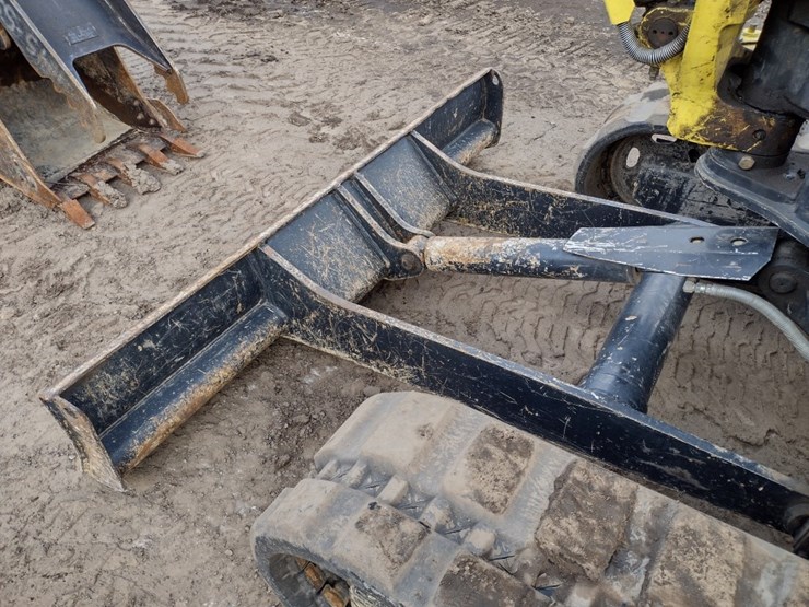 9-yanmar-vio45-image-25