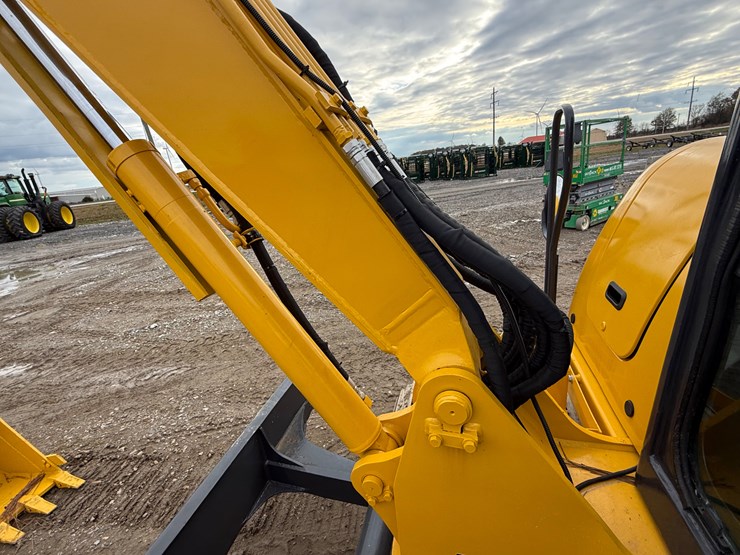 komatsu-pc56-7-image-35