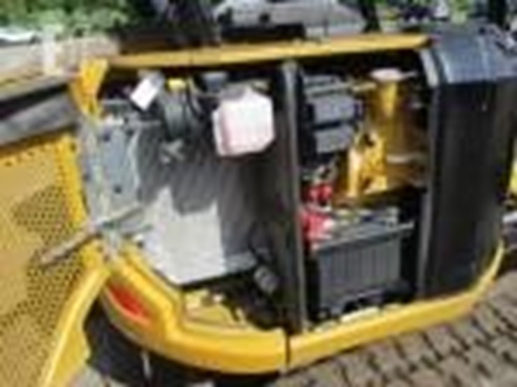 2022-caterpillar-303.5cr-image-9