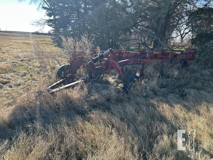 melroe-6-bottom-plow-image-1