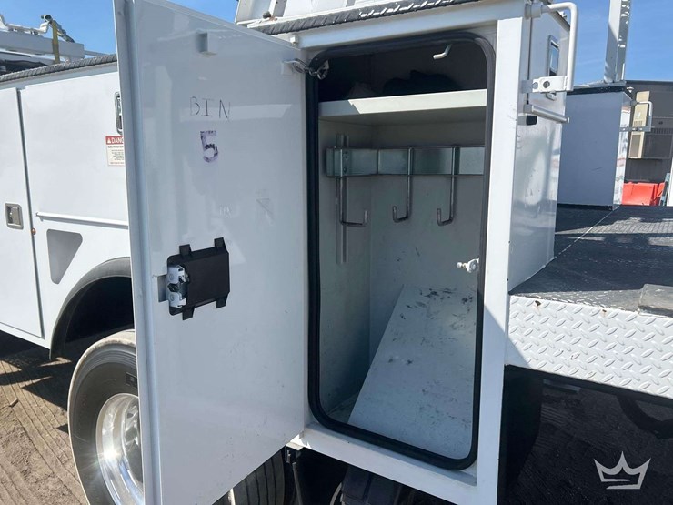 2017-ford-f750-image-28