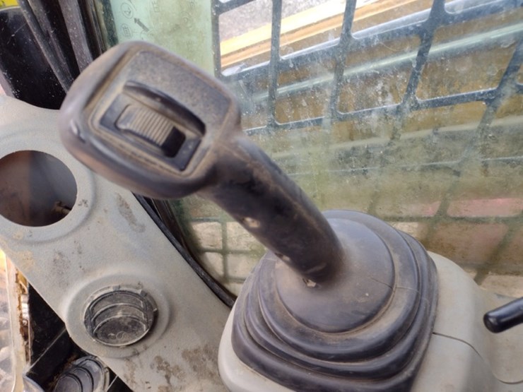 caterpillar-279c-image-10