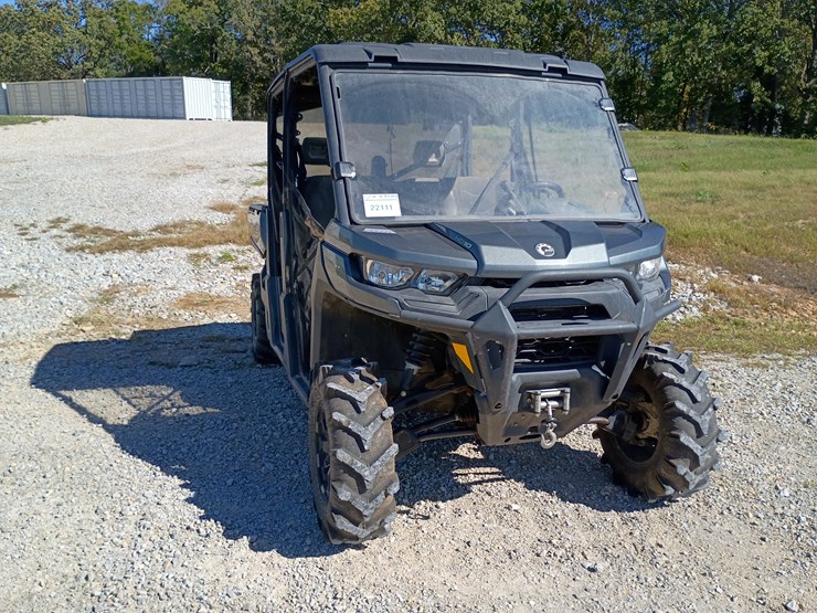 #22111-•-2022-can-am-hd-10-4-seater-side-by-side-image-14