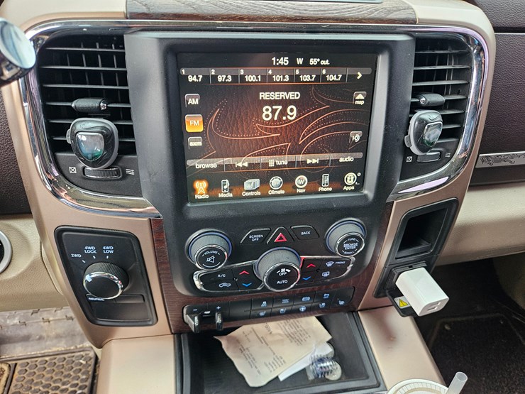 2014-dodge-2500-image-45