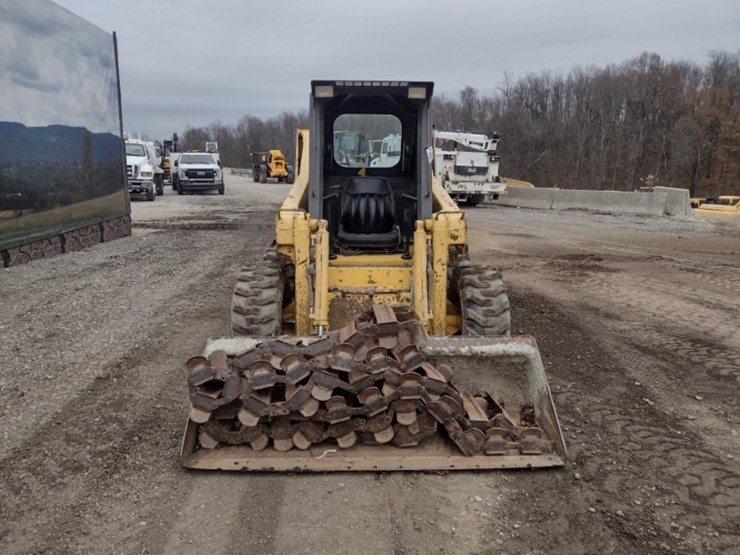 gehl-5635sxt-image-2