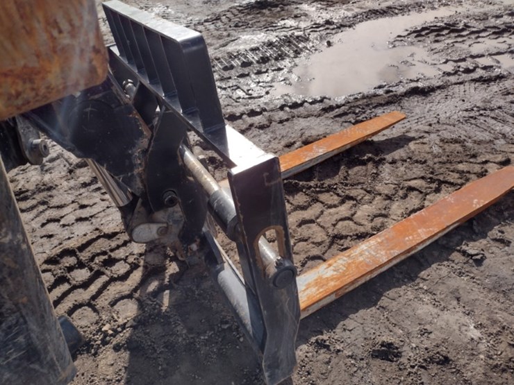 16-jlg-1255-image-19