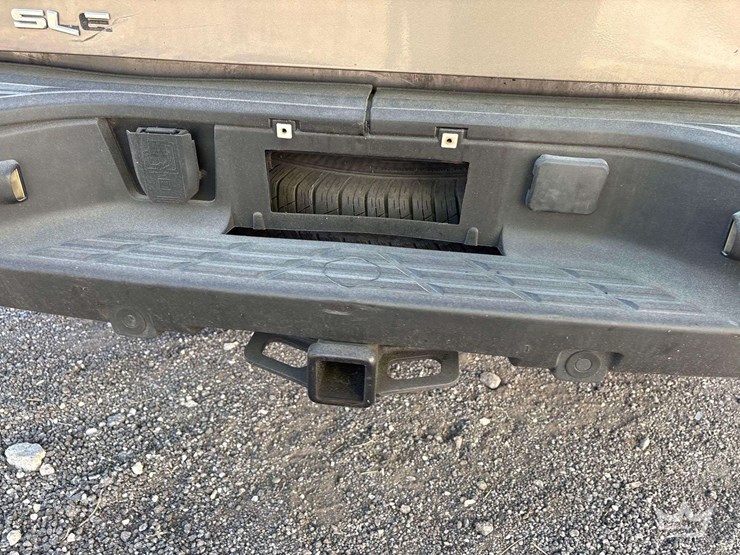 2011-gmc-sierra-1500-image-11