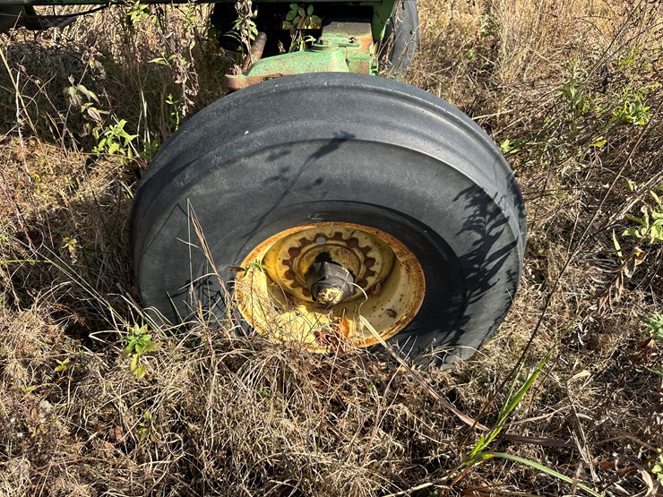 john-deere-4640-image-9