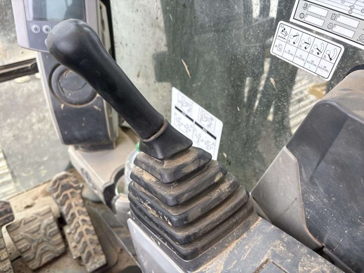 caterpillar-336fl-image-23