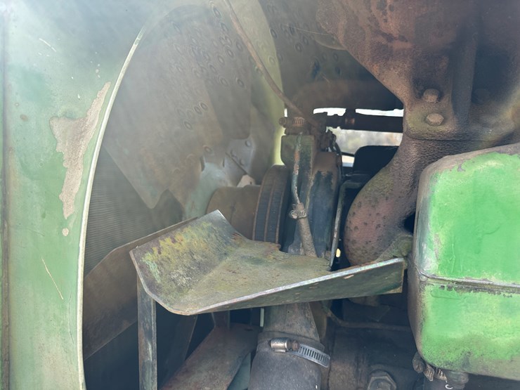 john-deere-4640-image-36
