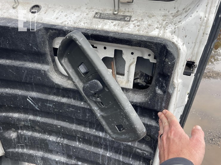 2002-chevrolet-express-2500-image-7