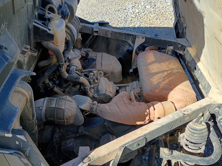 #22111-•-2022-can-am-hd-10-4-seater-side-by-side-image-17